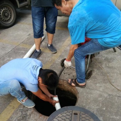 太原市迎泽南街上门疏通下水道修马桶漏水电话